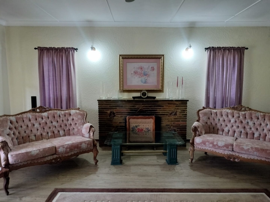 4 Bedroom Property for Sale in Parys Free State